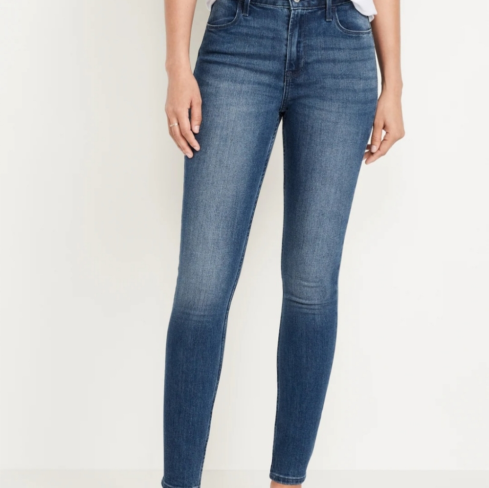 Old Navy High Rise Jeans- BNWT
